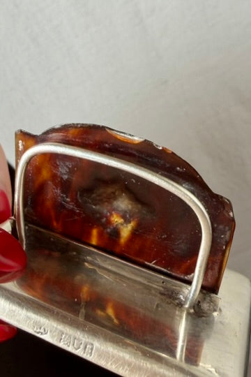 Edwardian Sterling Silver and Tortoiseshell Card or Menu Holders Pair with Boar’s Head and Sporting Dog, Birmingham c.1900