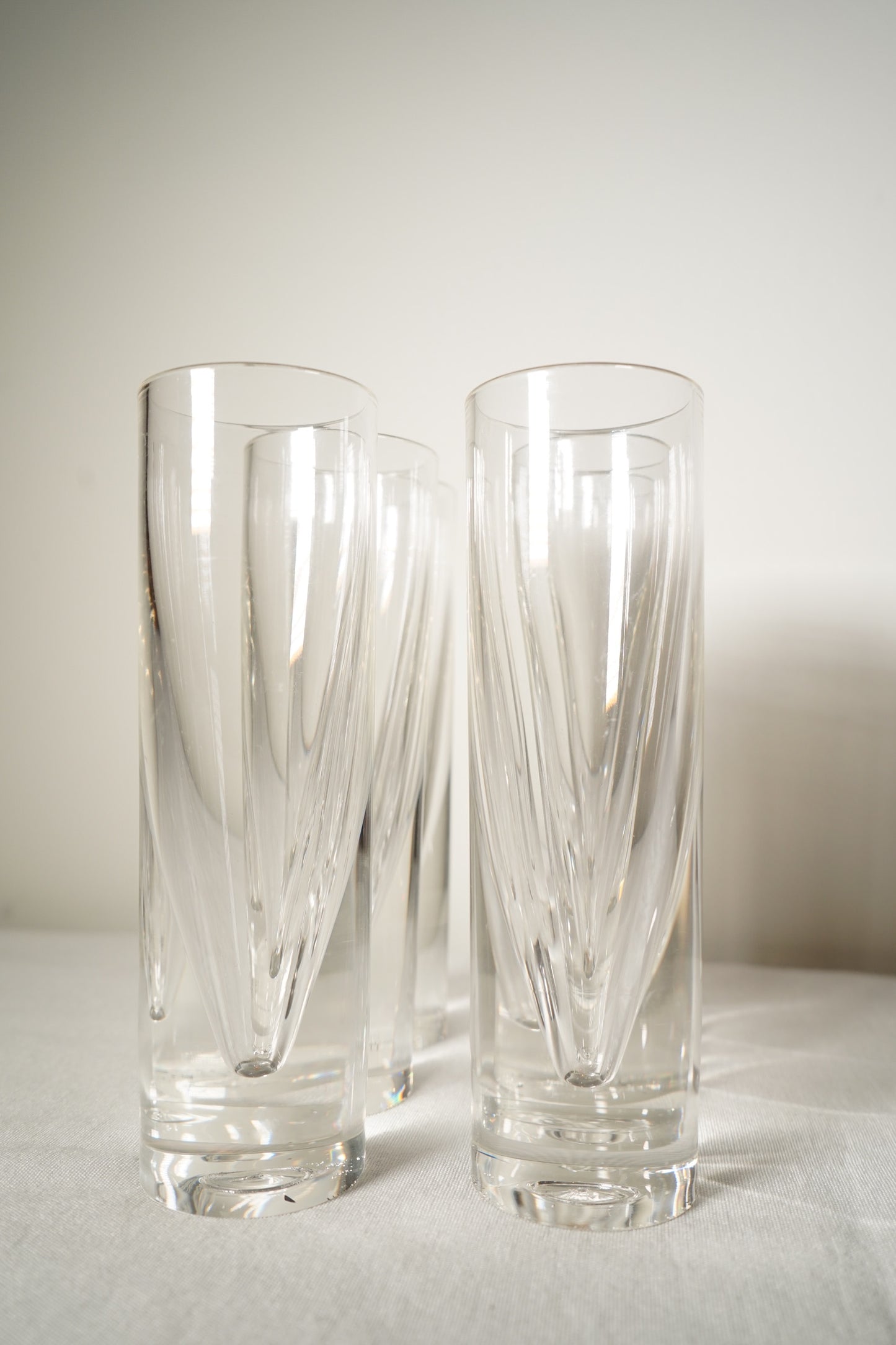 Set of Six 1970s Lucite Sculptural Highball Tumblers, Italian Modernist Style Barware