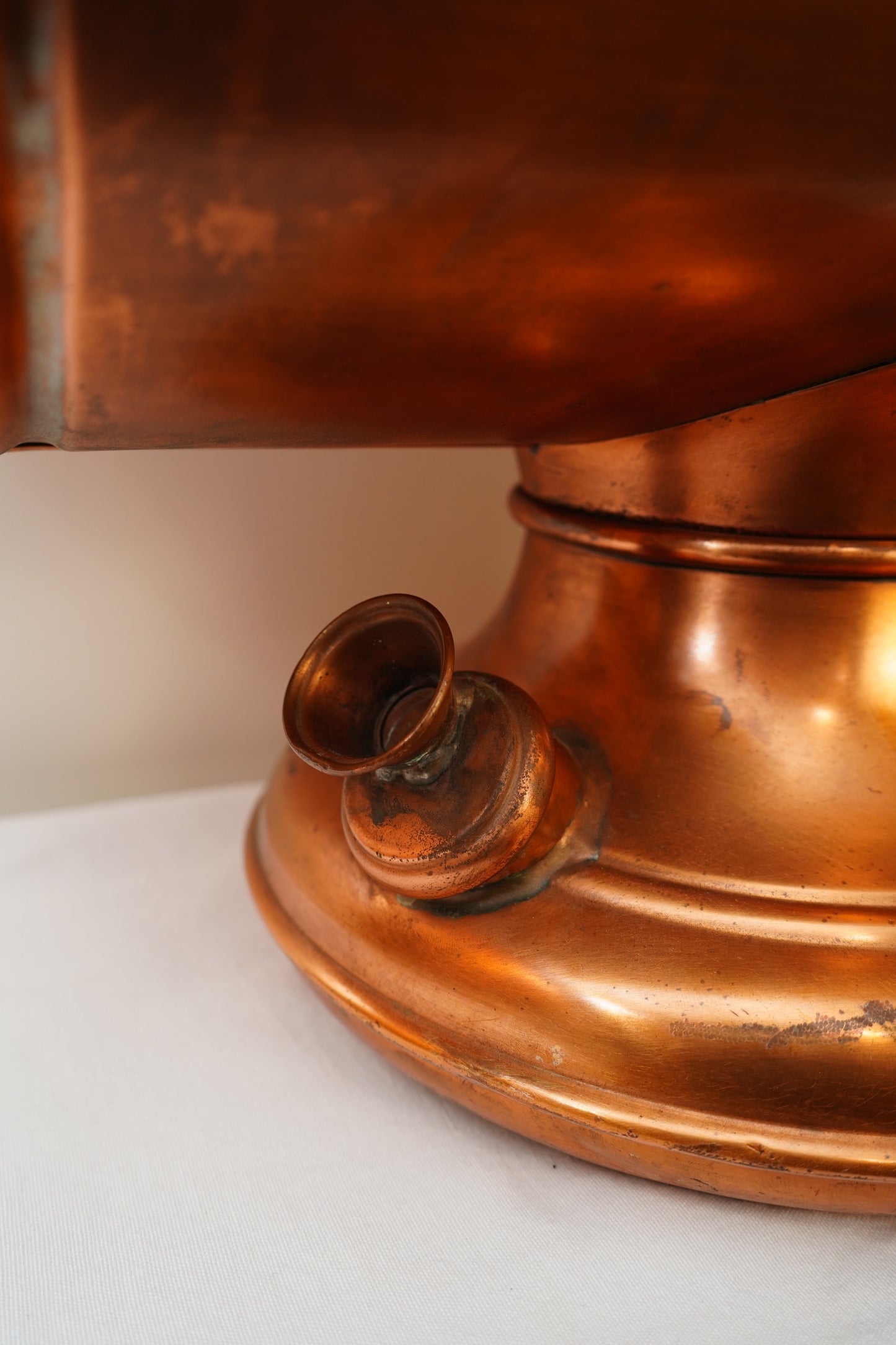 Antique Copper Planter / Ice Bucket or Firewood Holder
