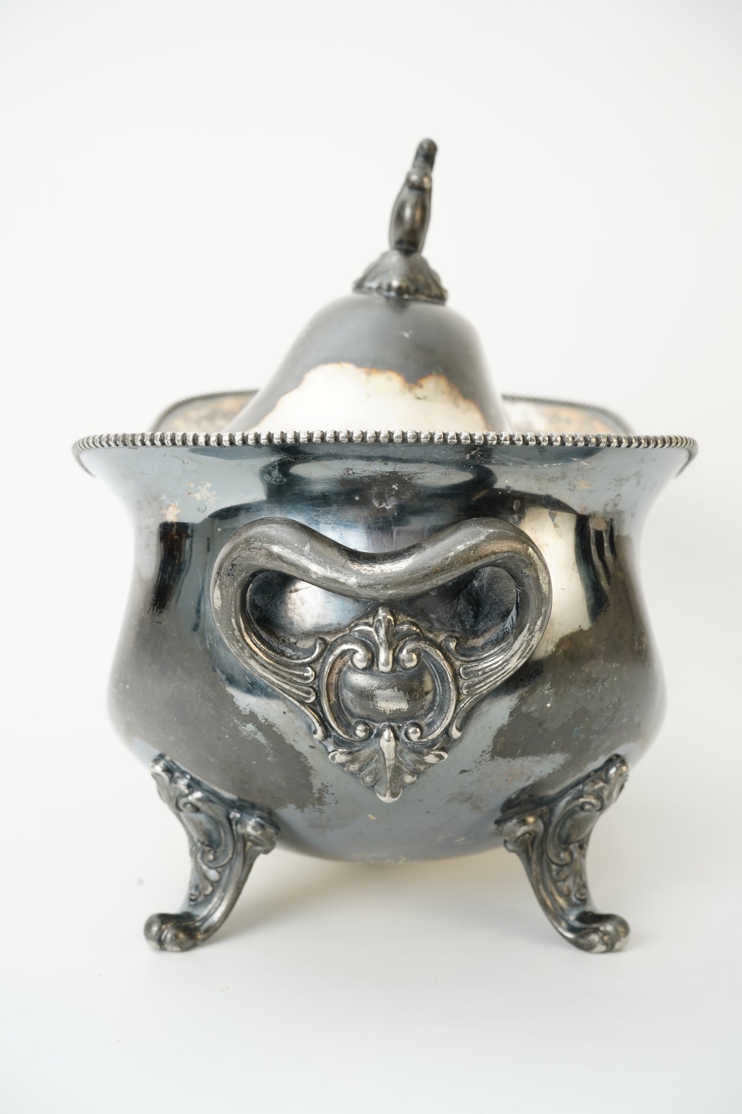 Antique Meriden Silver Plate Covered Tureen Serving Dish with Claw Feet