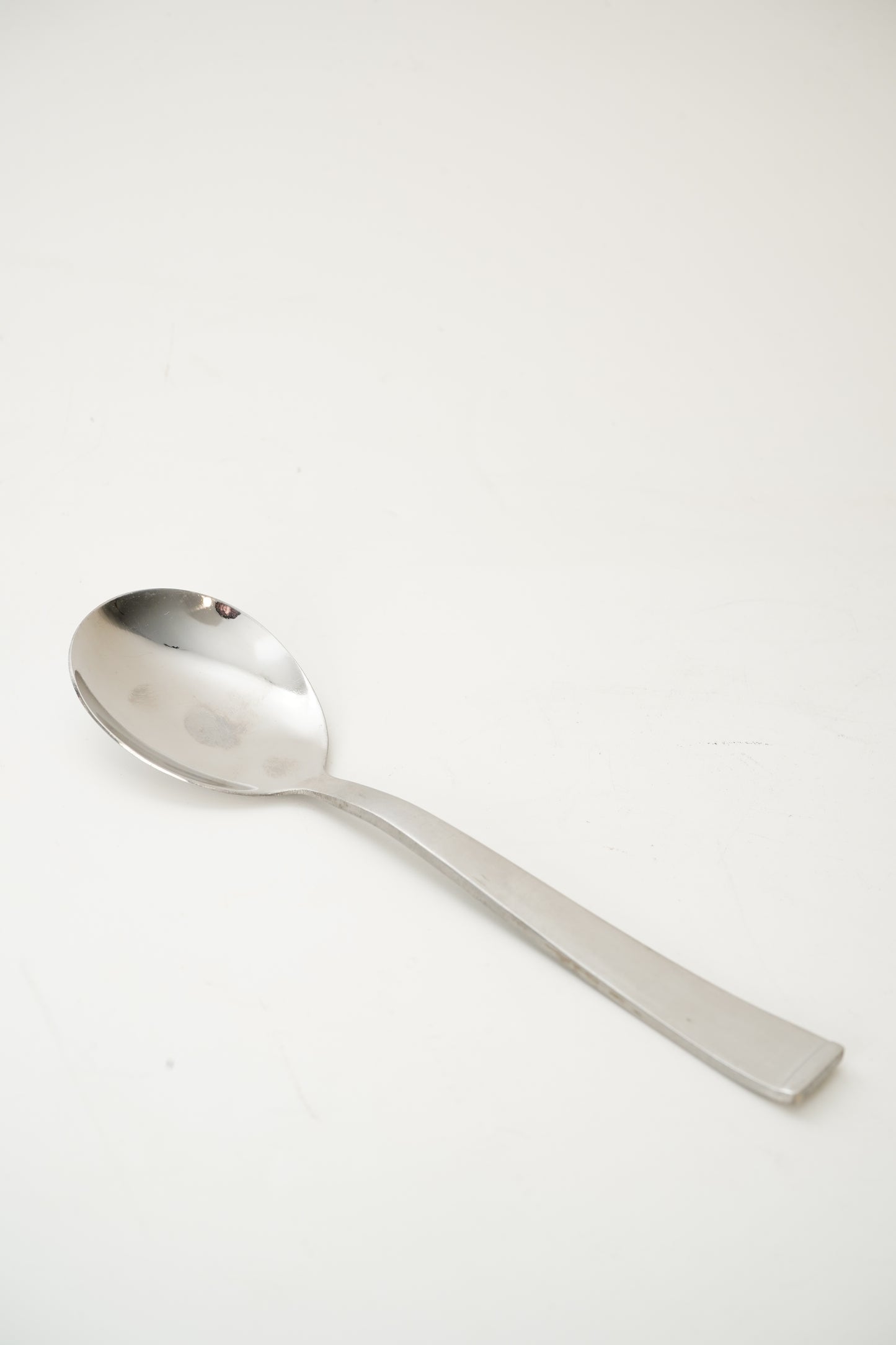 World Tableware 285 Stainless Steel Teaspoon