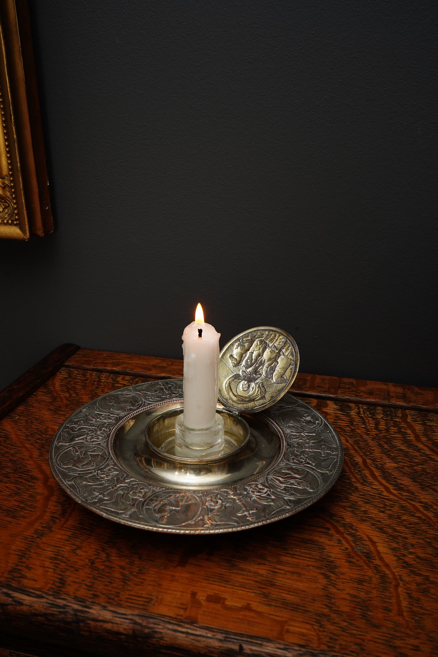 Victorian Silver-Plated Inkwell Depicting Boudica in Chariot – Neoclassical Revival Desk Accessory