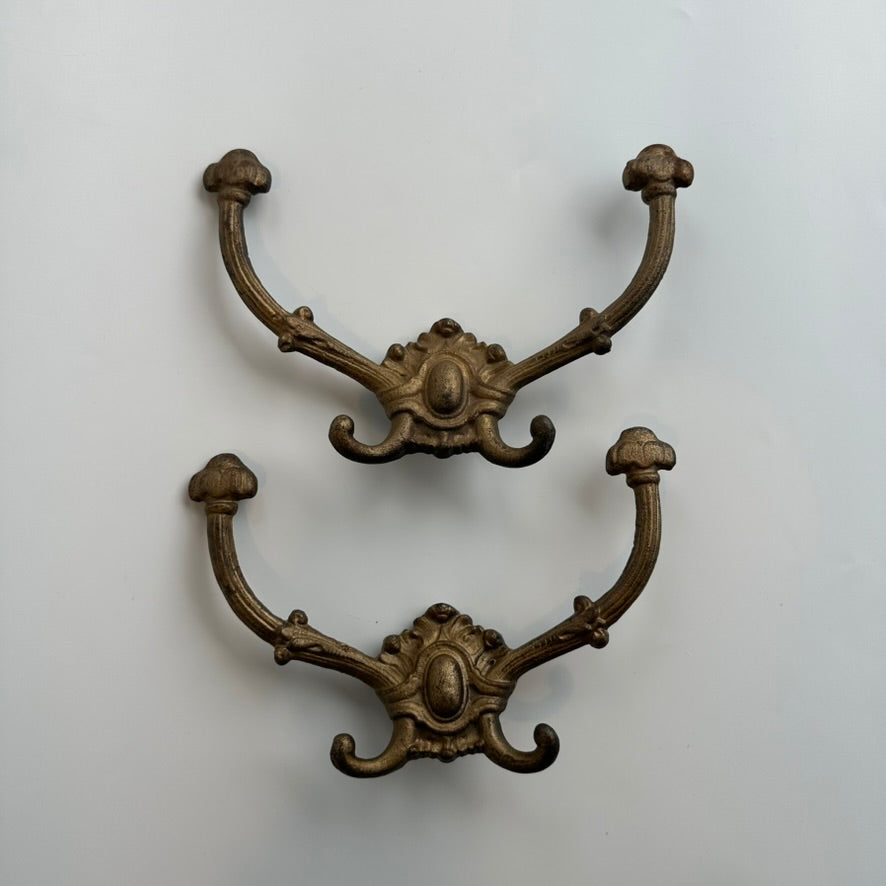 Antique Victorian Cast-Brass Quadruple Wall Hooks – Hat, Coat & Umbrella Hangers, Set of 3