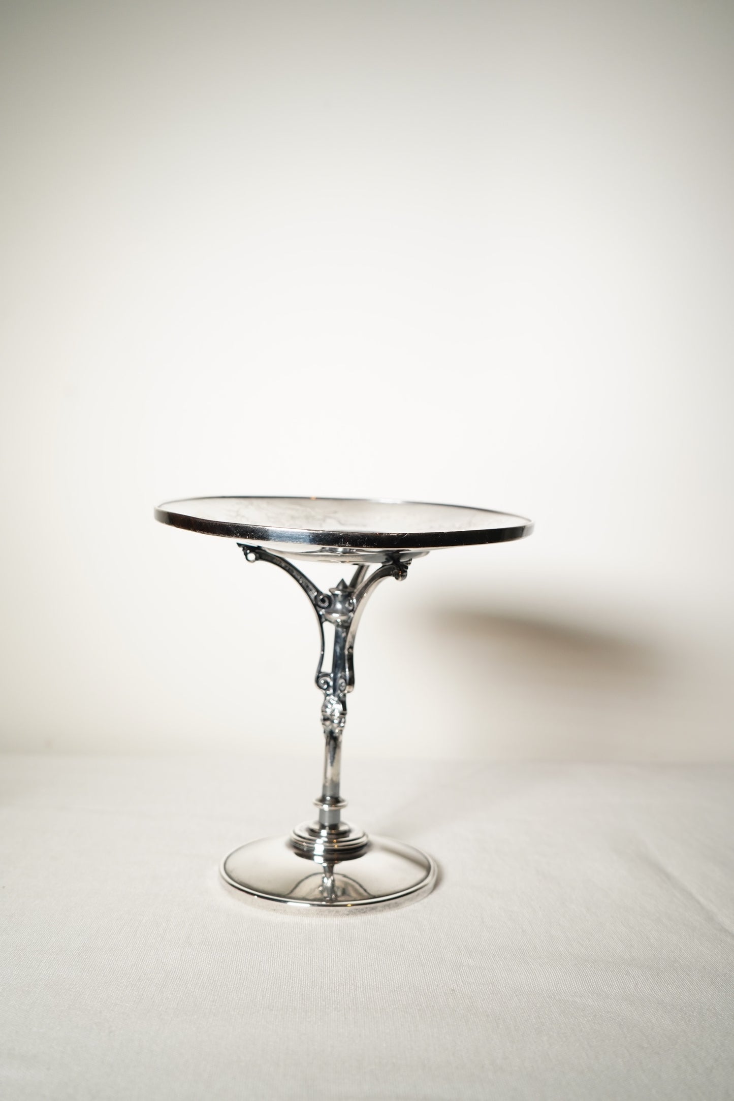 Antique Meriden Britannia Silverplate Aesthetic Movement Tazza with Etched Floral Dish