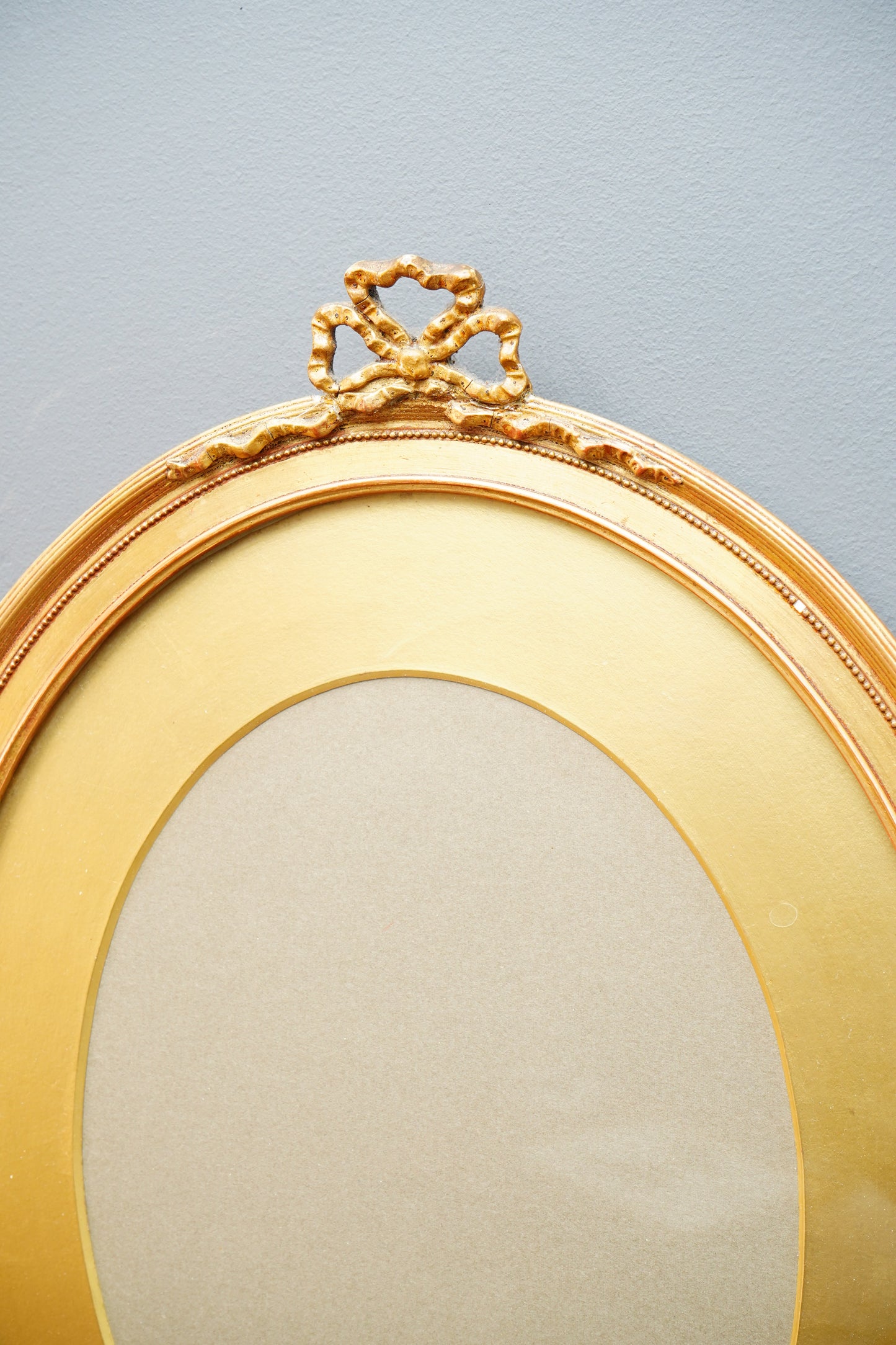 Antique English Oval Gilded Wood Frame Ribbon Bow Crest