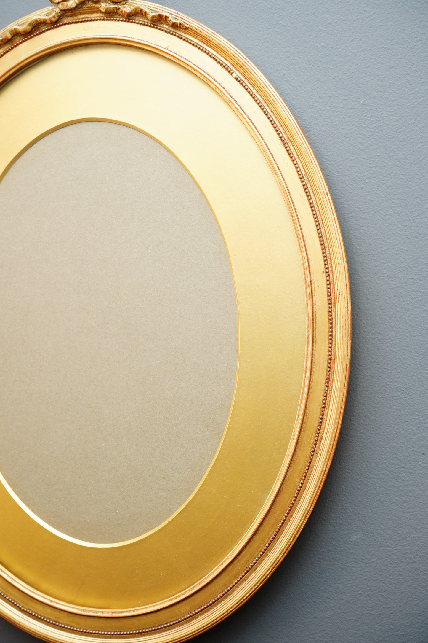 Antique English Oval Gilded Wood Frame Ribbon Bow Crest