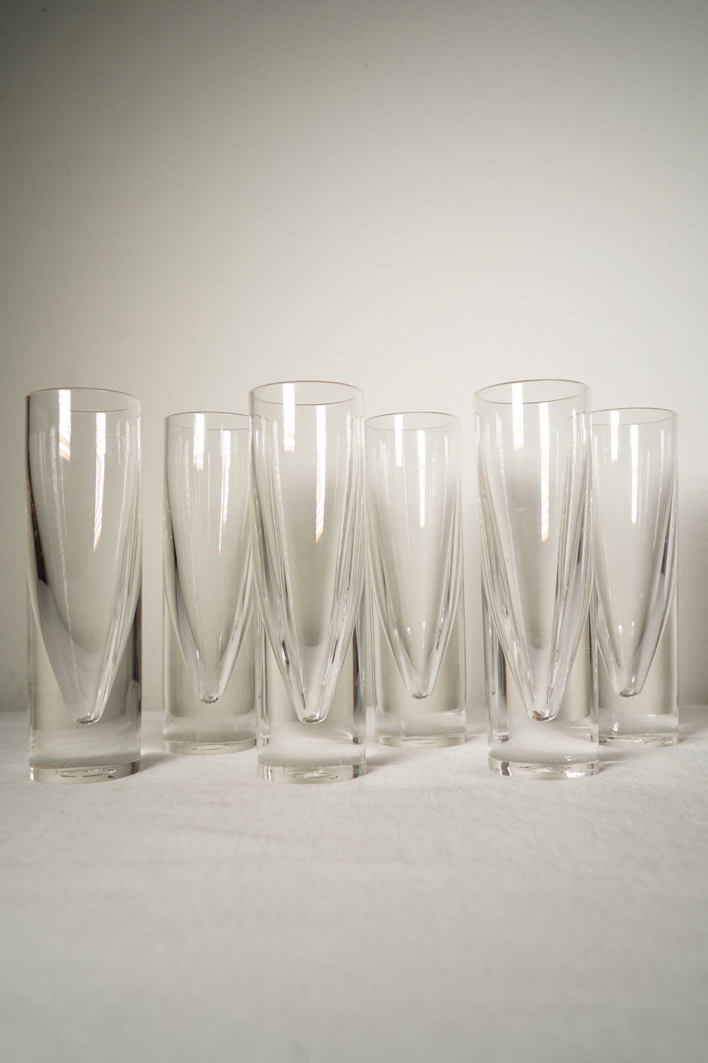 Set of Six 1970s Lucite Sculptural Highball Tumblers, Italian Modernist Style Barware