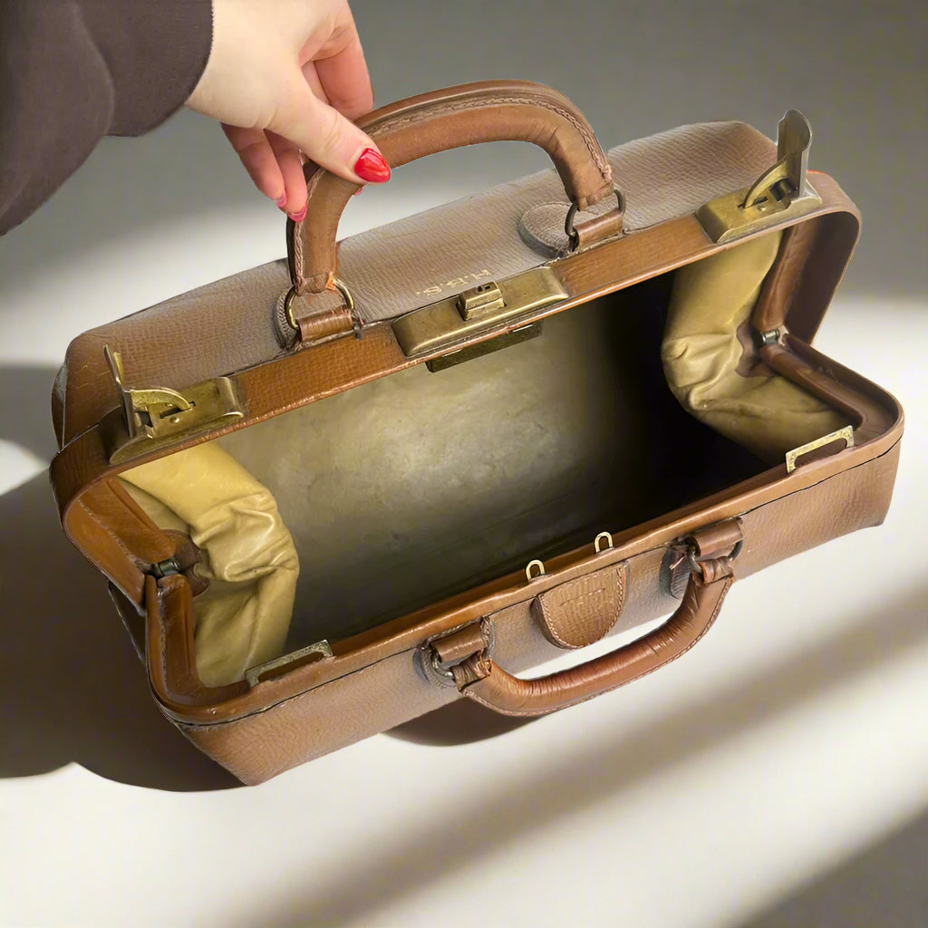 Antique Cowhide Leather Doctor’s Bag with Monogram “H.B.S.” – Early 20th Century Travel Satchel