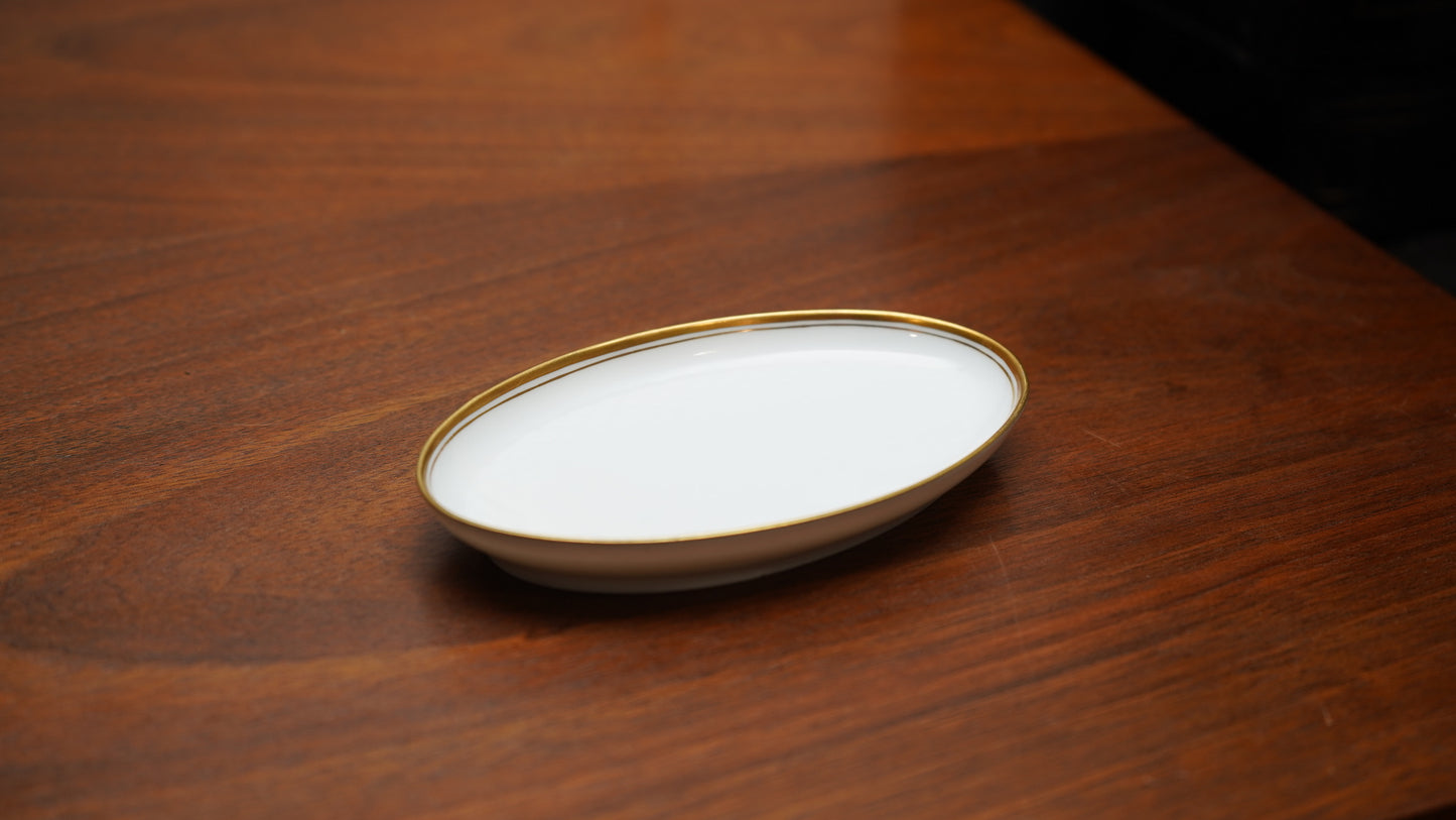 Royal Copenhagen White Porcelain Oval Ring Dish with Gold Rim – Made in Denmark