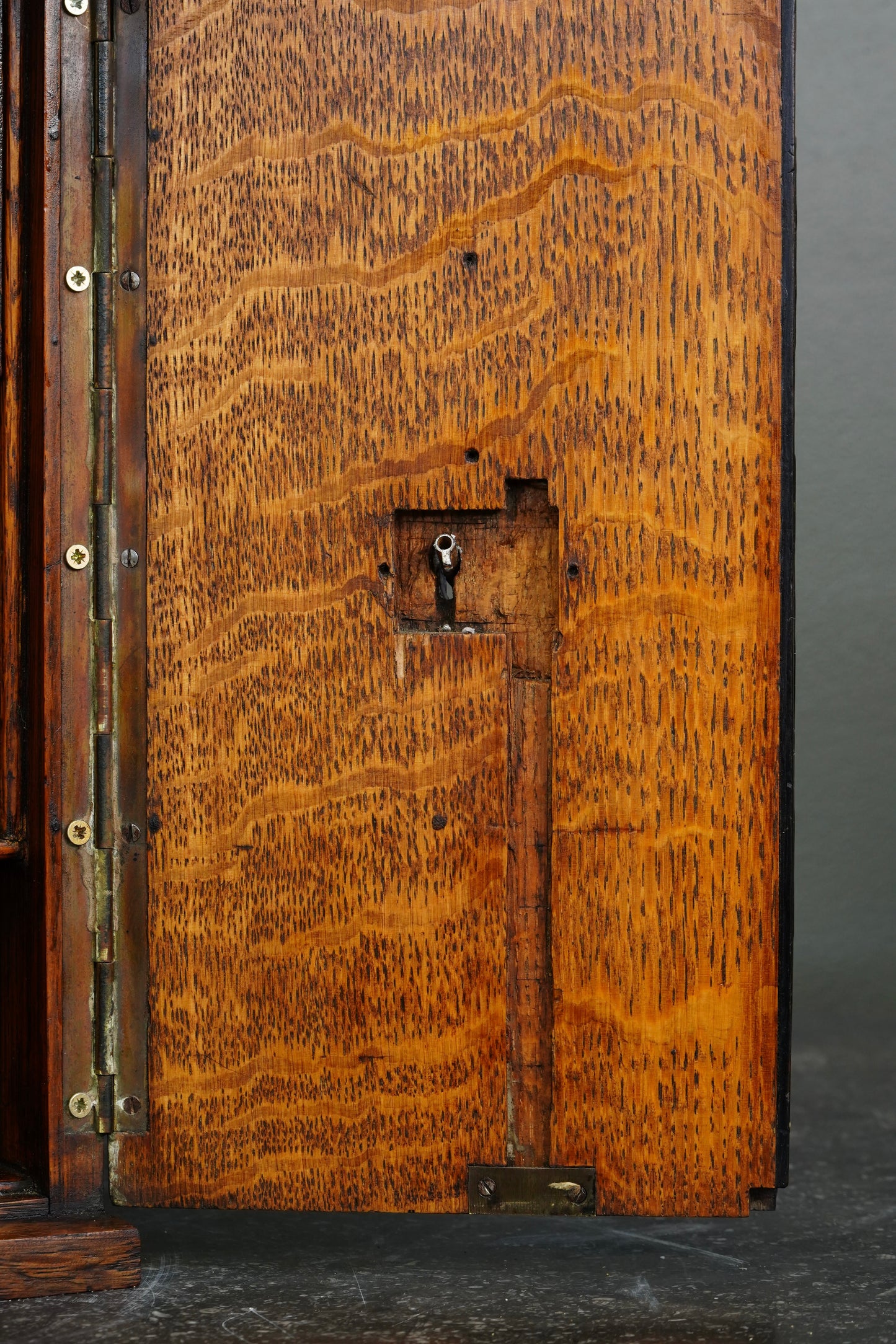 Antique Edwardian English Quartersawn Oak Smoker's Cabinet