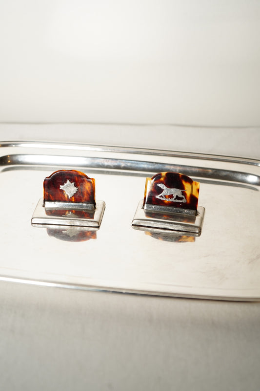 Edwardian Sterling Silver and Tortoiseshell Card or Menu Holders Pair with Boar’s Head and Sporting Dog, Birmingham c.1900