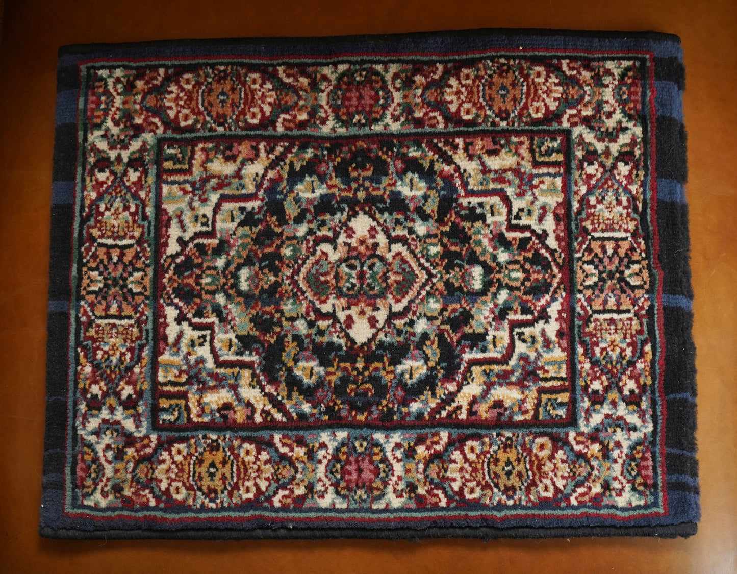 Small Blue Persian Style Rug, 20" x 15.5"