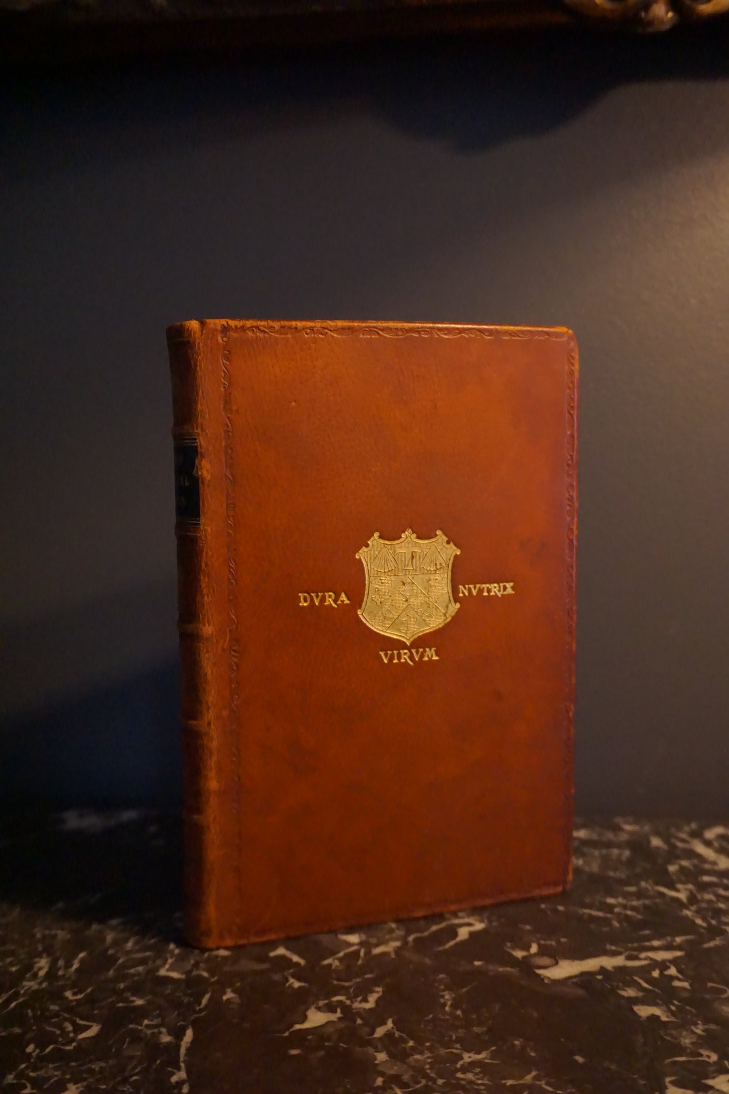 1919 "The Poetical Works of Robert Burns" Brown Full Leather Prize Binding Book