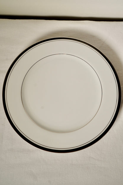 Lenox Wallace Heritage Newport White and Silver Dinner Plates Fine Porcelain 10.5 Inch Set