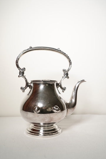 Georgian Castle Silver-Plated Hot Water Kettle by International Silver Co. 1406