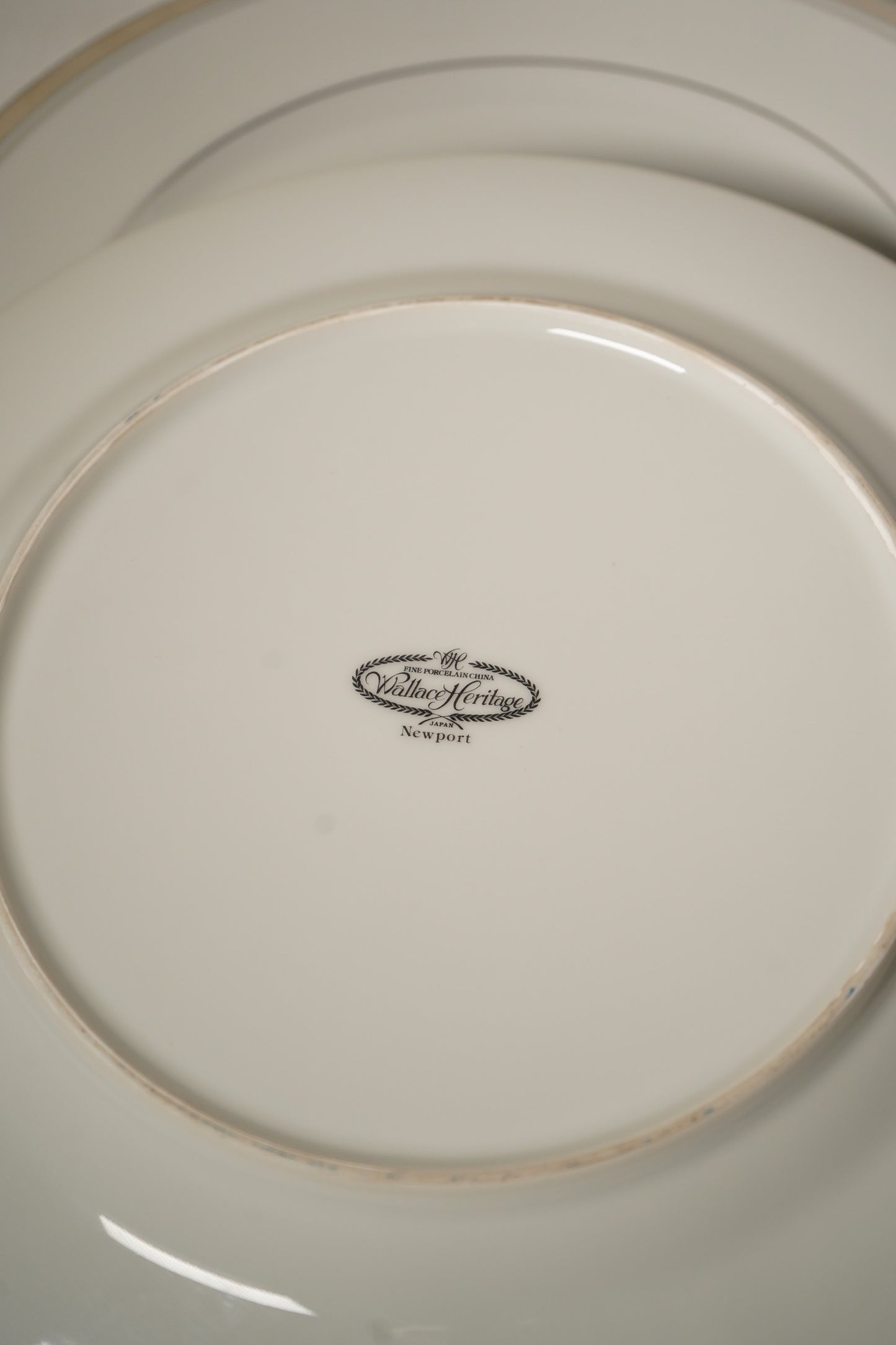 Lenox Wallace Heritage Newport White and Silver Dinner Plates Fine Porcelain 10.5 Inch Set