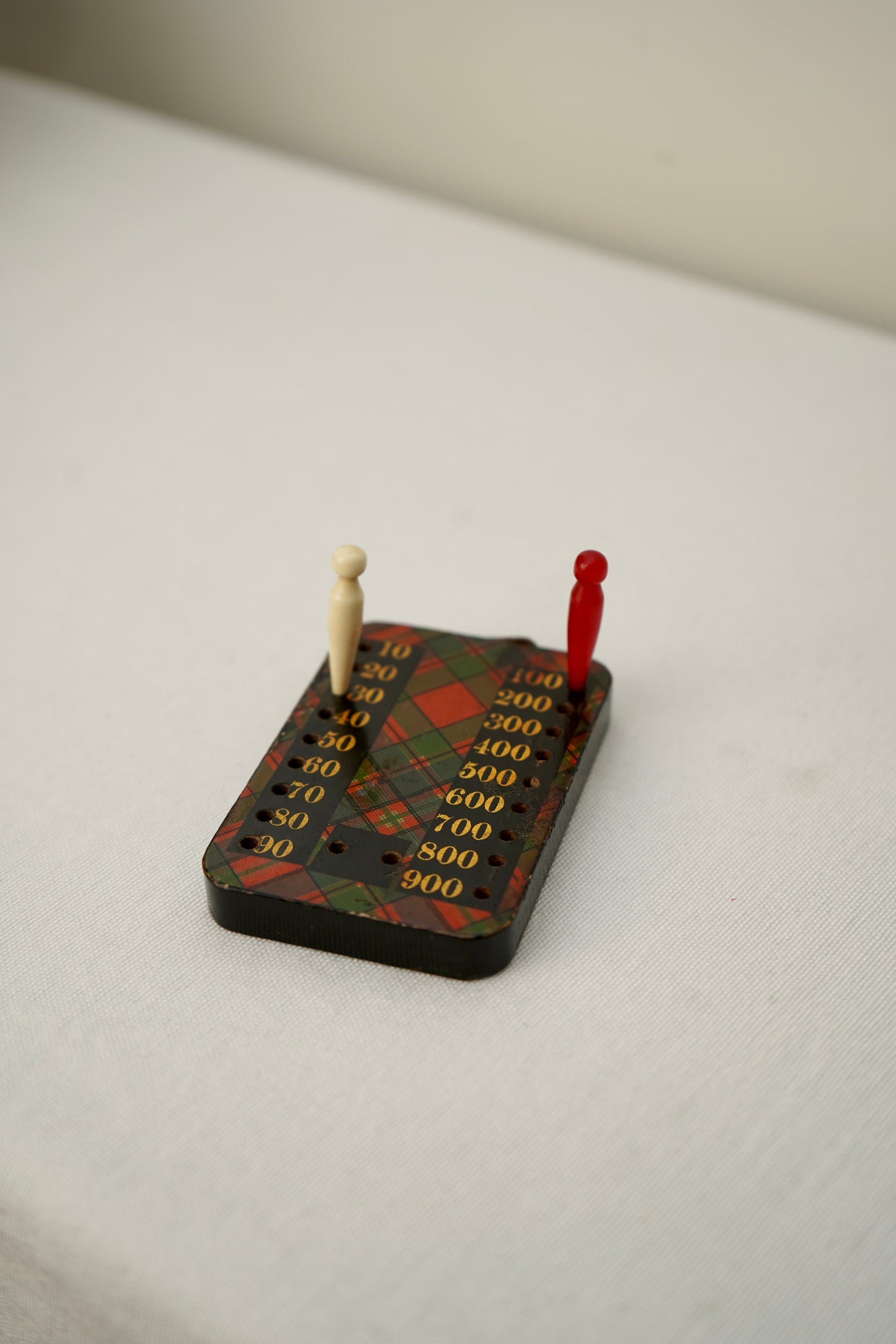 Victorian Scottish Tartanware Bezique Score Counter with Original Pegs, c. 1870–1900