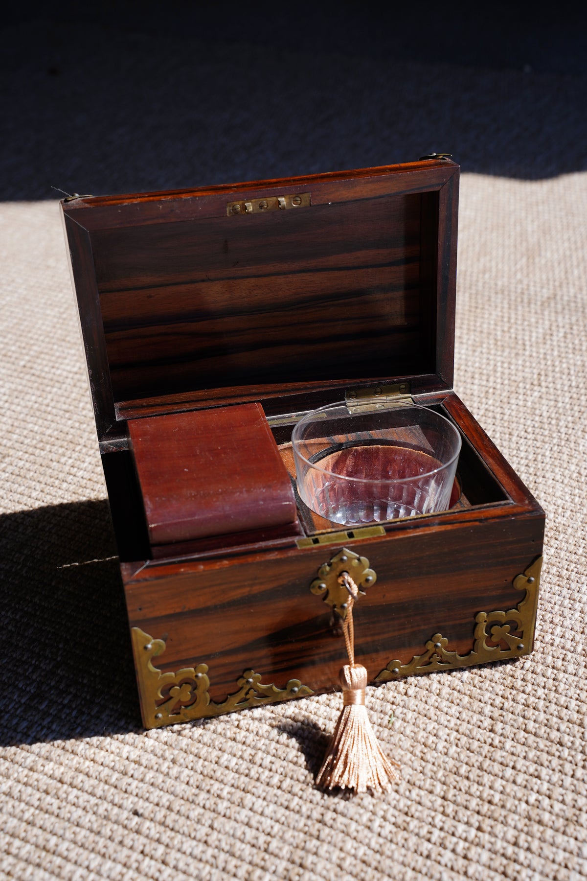 Antique Georgian Rosewood Domed Tea Caddy