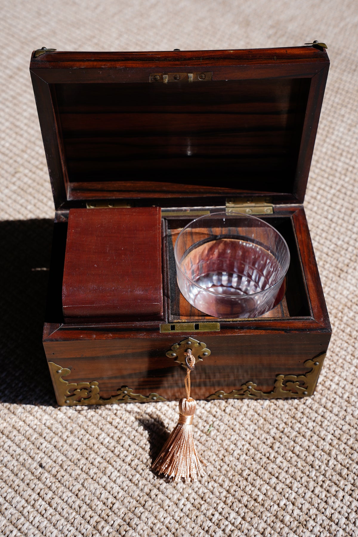 Antique Georgian Rosewood Domed Tea Caddy