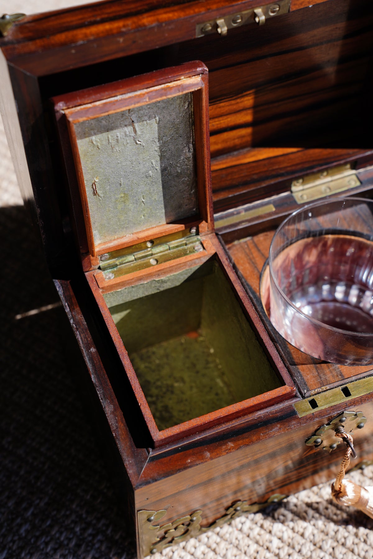 Antique Georgian Rosewood Domed Tea Caddy