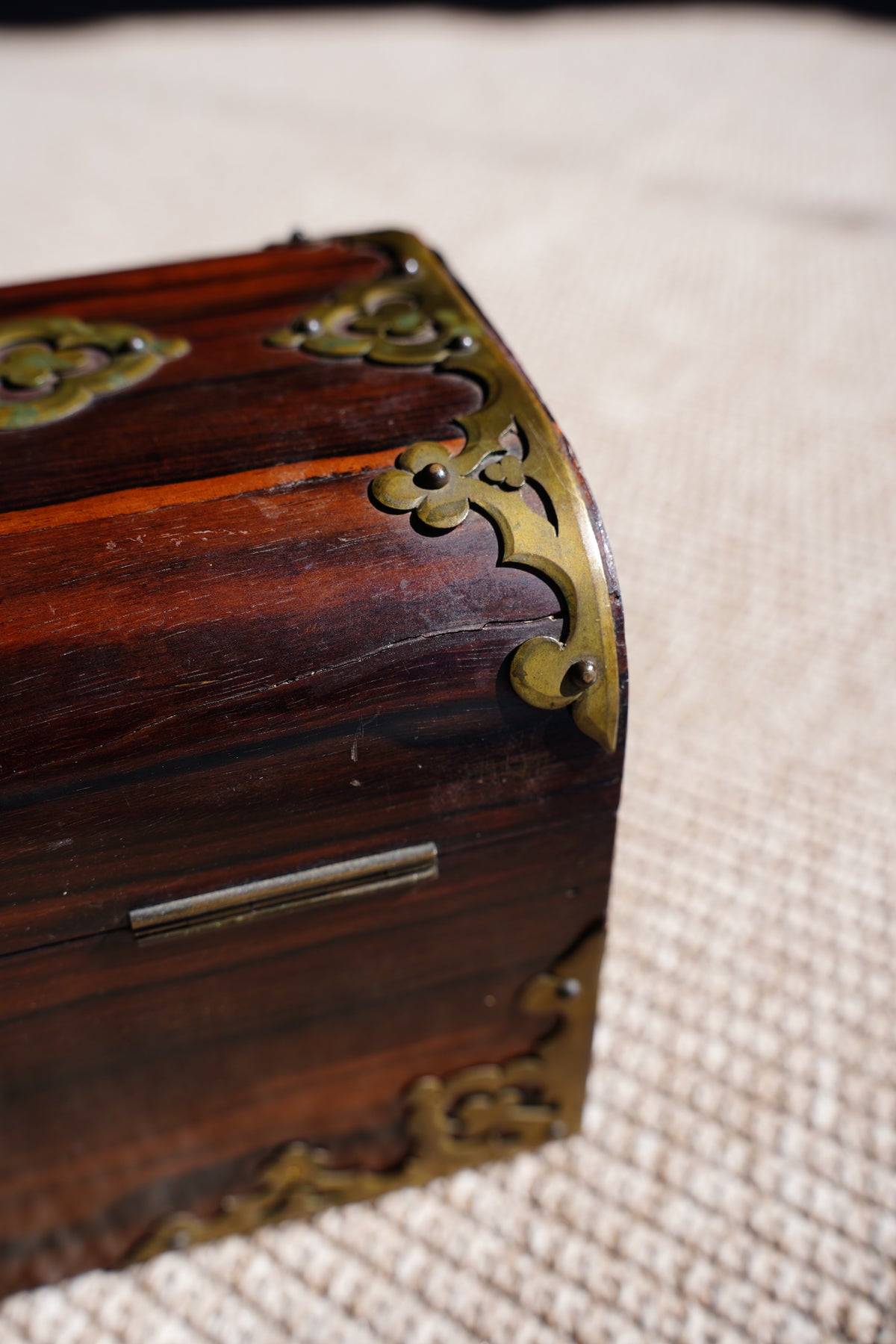 Antique Georgian Rosewood Domed Tea Caddy