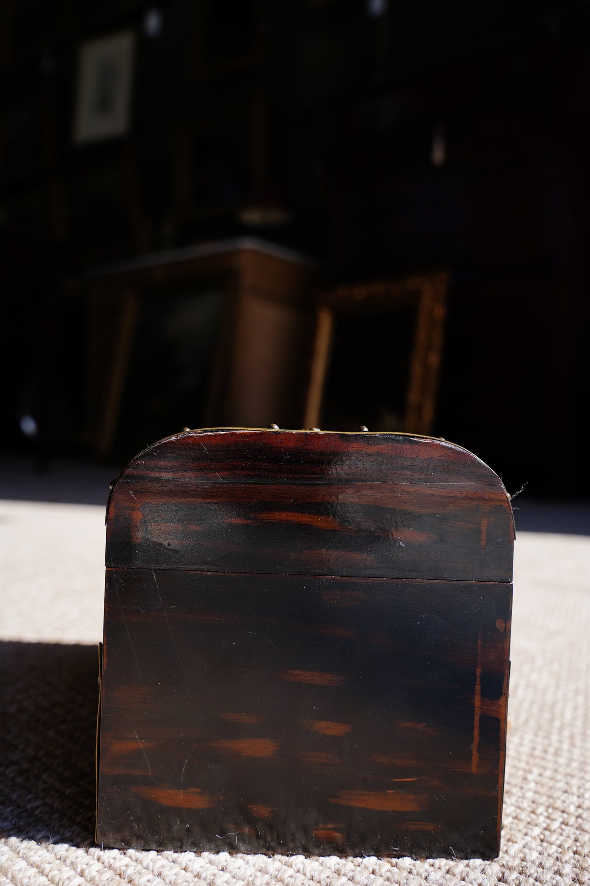 Antique Georgian Rosewood Domed Tea Caddy