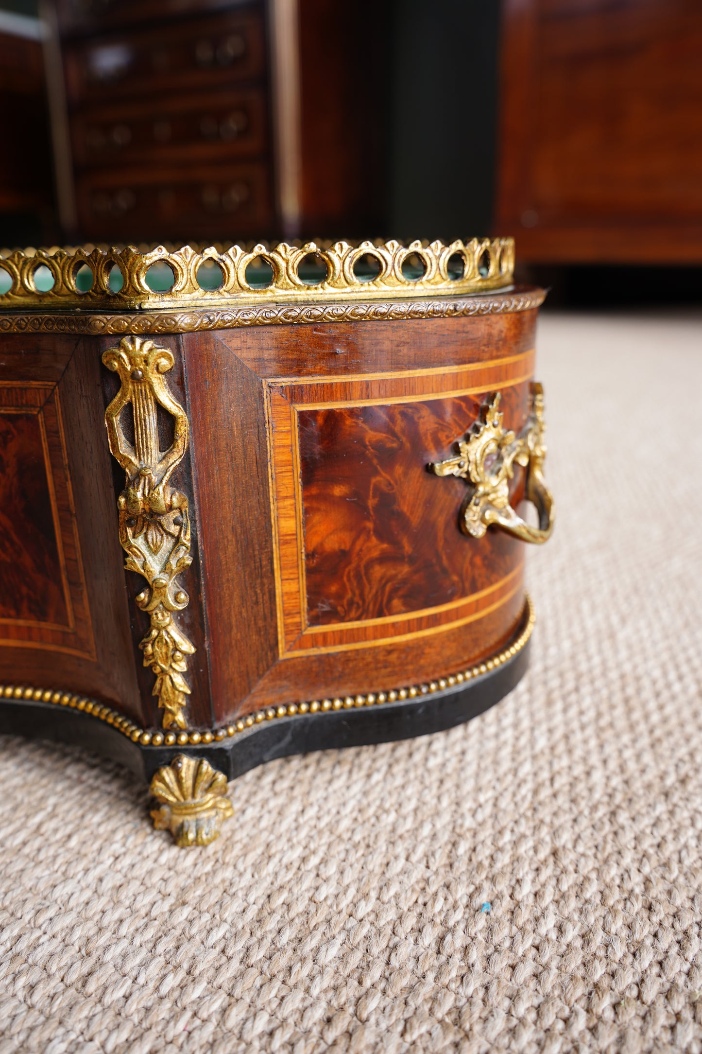 Antique French Louis XV Revival Burl Walnut Jardiniere Planter