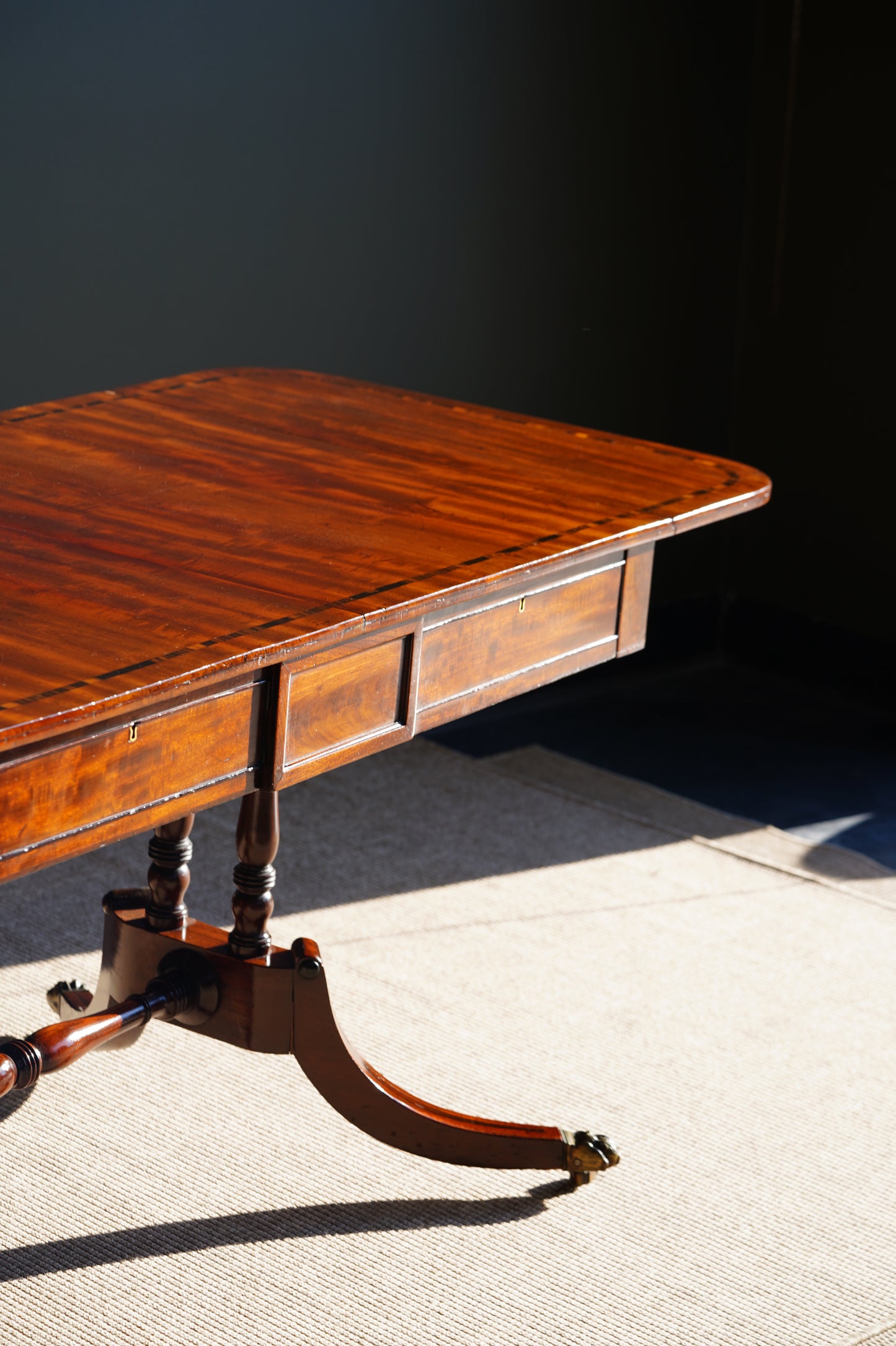 Antique English Mahogany Table with Drop Leaves, Circa 1820