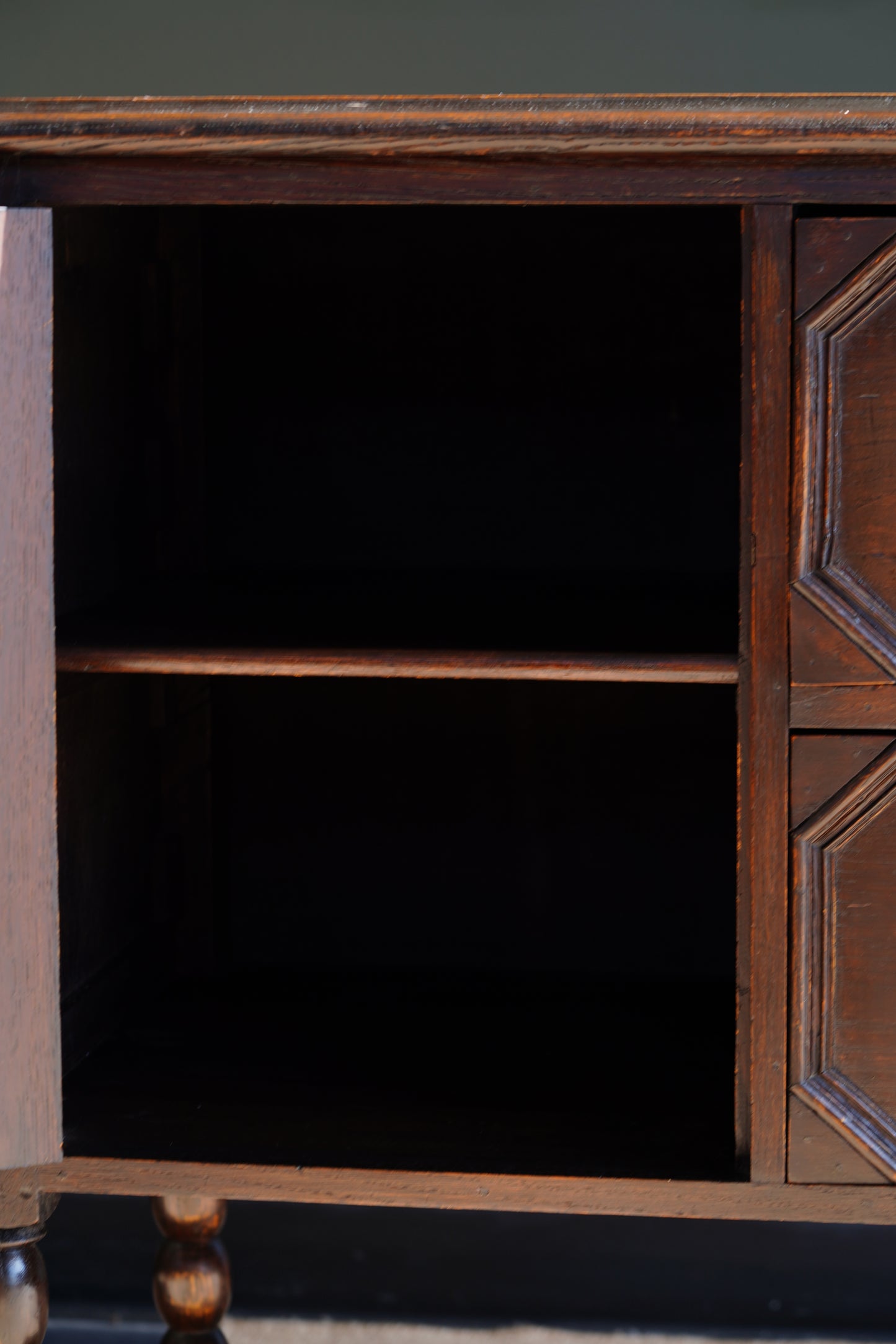 Antique English Oak Sideboard with Bobbin Legs