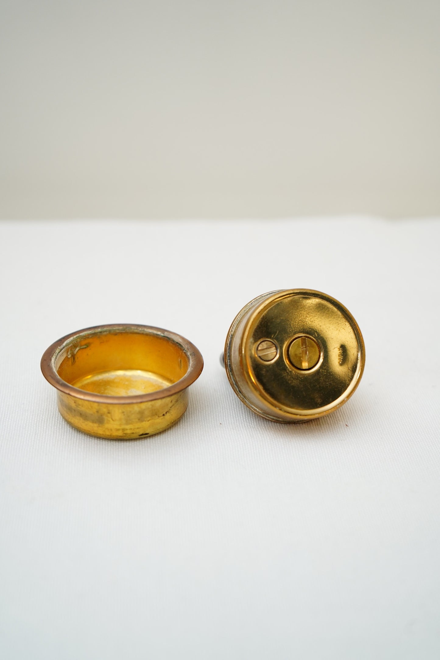 Vintage Gilt Filigree Pedestal Table Lighter Stand, Rococo Revival Tobacciana