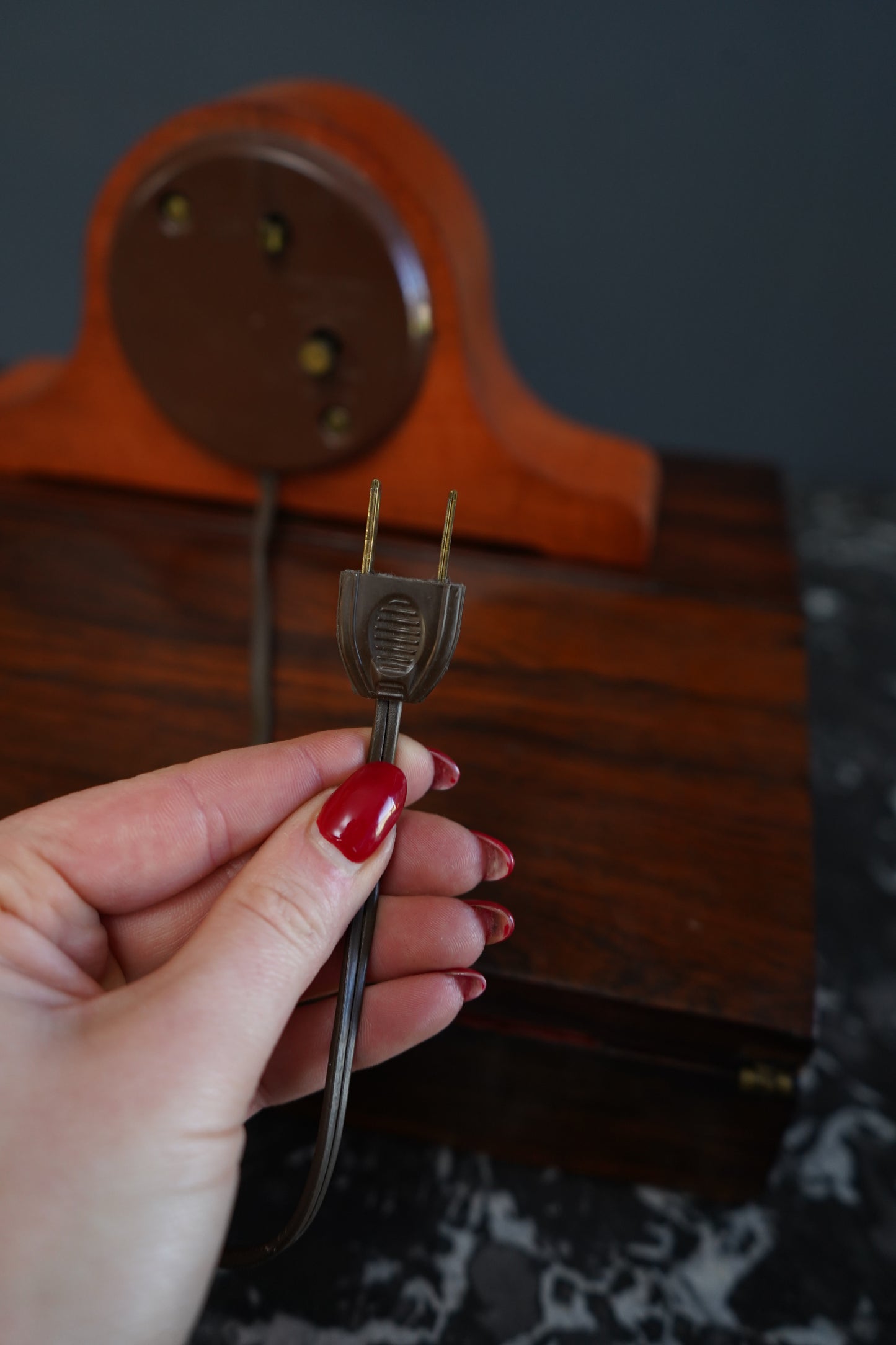 Vintage Seth Thomas Electric Mantel Clock – Mid-Century Tambour Alarm