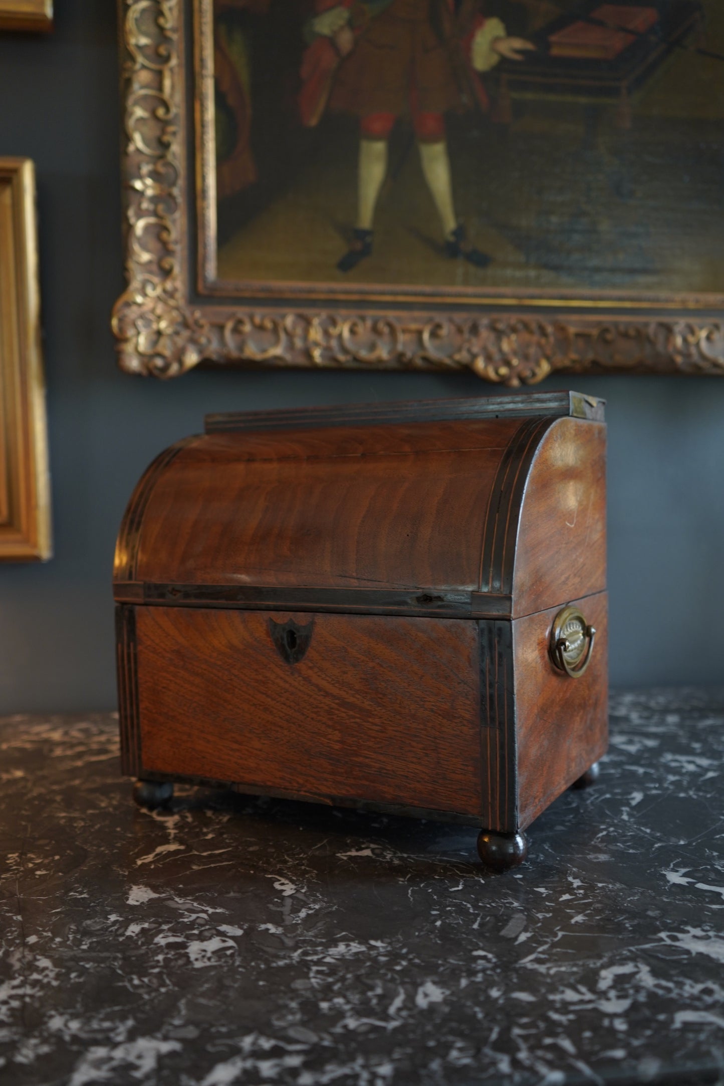 Antique Georgian Regency Mahogany Tea Caddy with Dome Lid, c.1810 – Lockable Tea Box with Lined Interior
