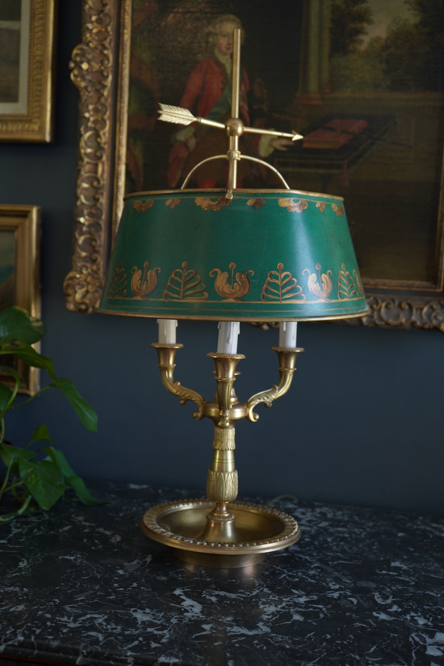 Antique French Bouillotte Lamp with Hand-Painted Tole Shade | Gilt Bronze / Brass Mix, Neoclassical, c.1920