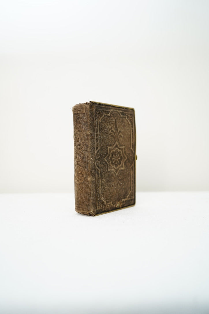 Miniature French Catholic Prayer Book Recueil de Prières Miniature with Clasp and Gilt Edges
