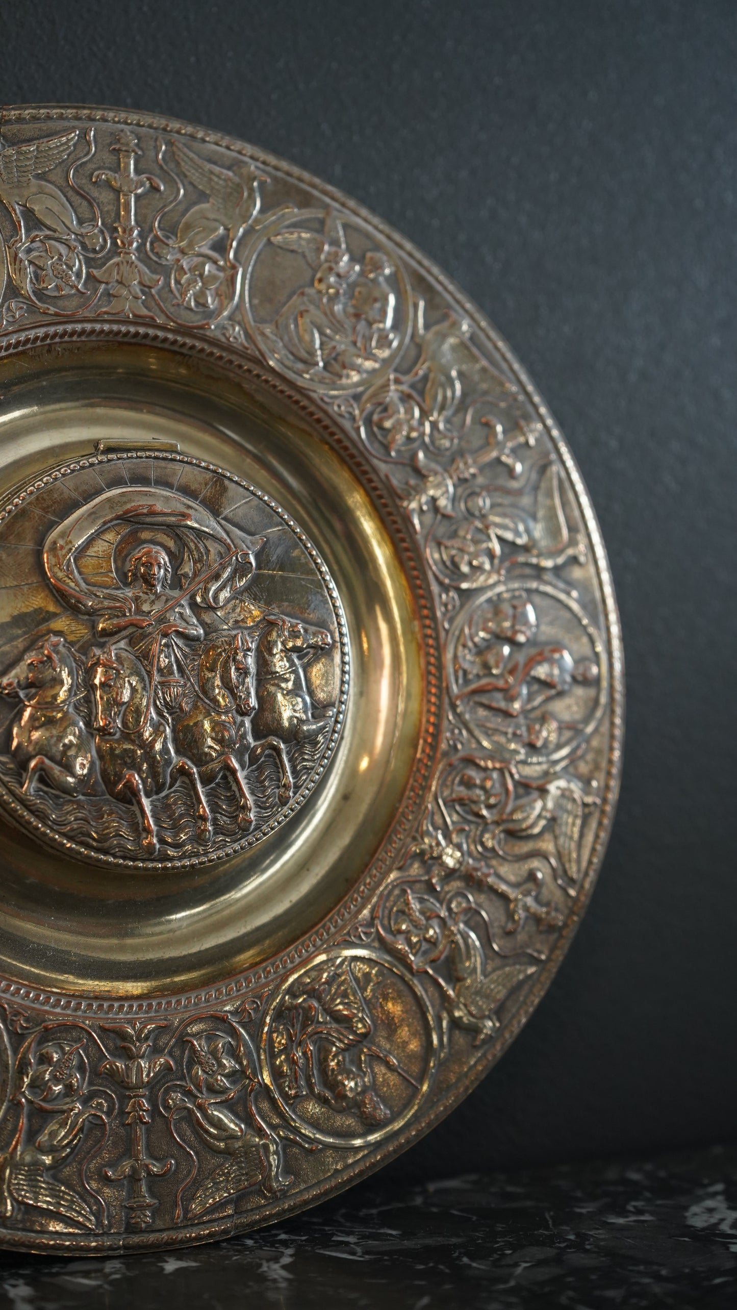 Victorian Silver-Plated Inkwell Depicting Boudica in Chariot – Neoclassical Revival Desk Accessory