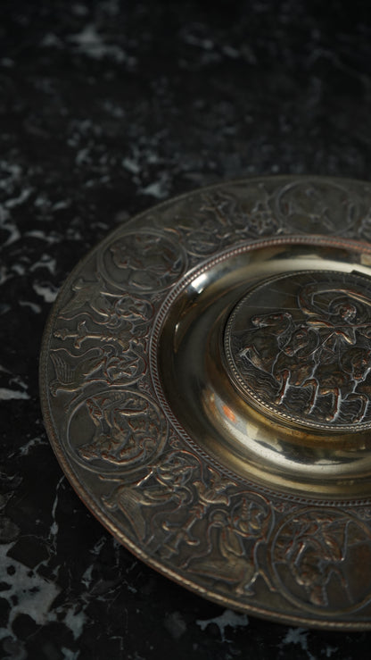 Victorian Silver-Plated Inkwell Depicting Boudica in Chariot – Neoclassical Revival Desk Accessory