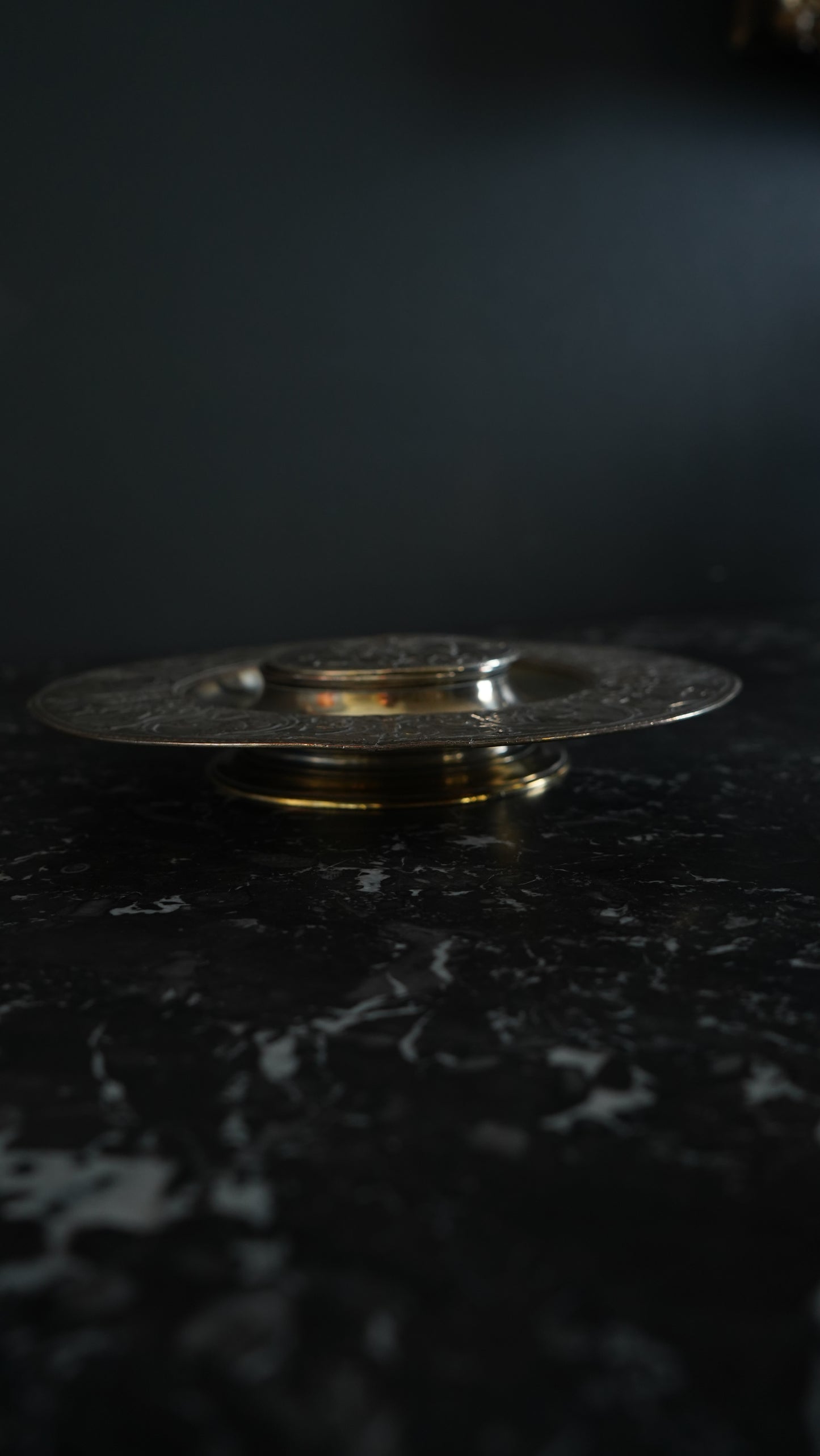 Victorian Silver-Plated Inkwell Depicting Boudica in Chariot – Neoclassical Revival Desk Accessory