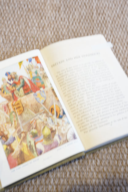 Vintage Medieval British History Book, Heraldic Cloth