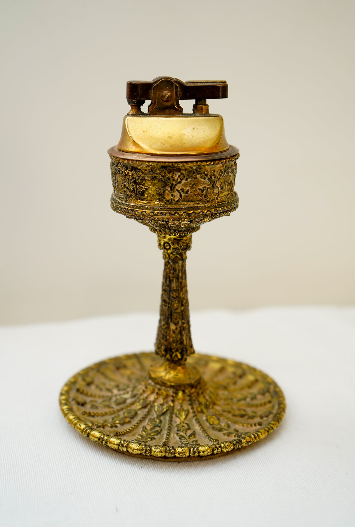Vintage Gilt Filigree Pedestal Table Lighter Stand, Rococo Revival Tobacciana