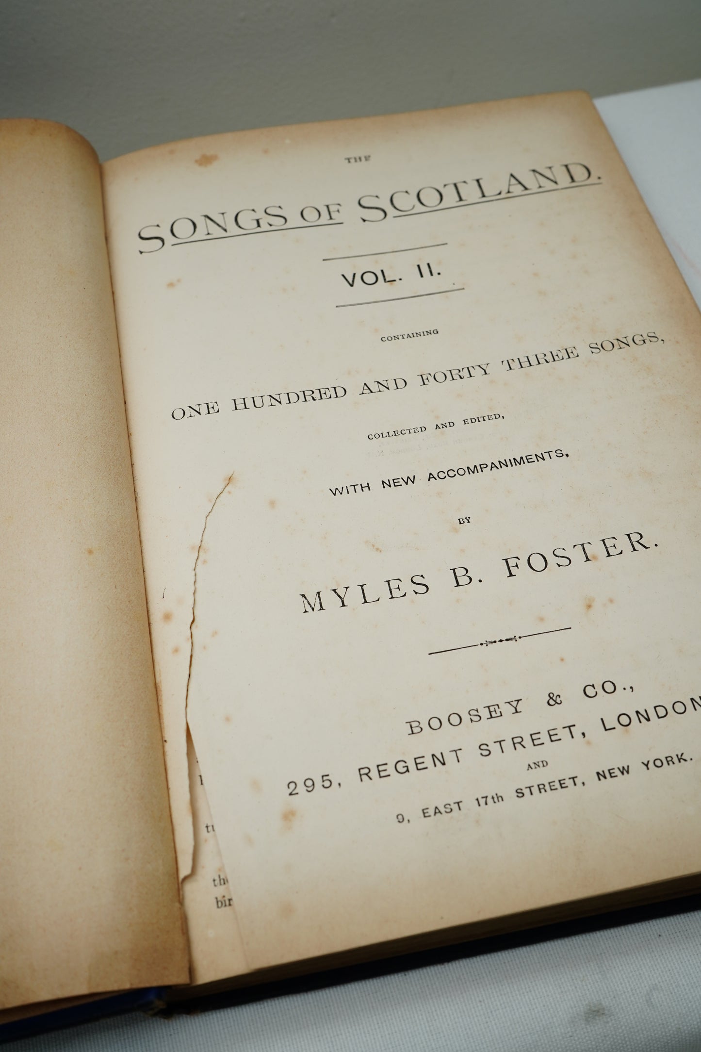 The Songs of Scotland Royal Edition 2 Volume Set,  Boosey & Co.
