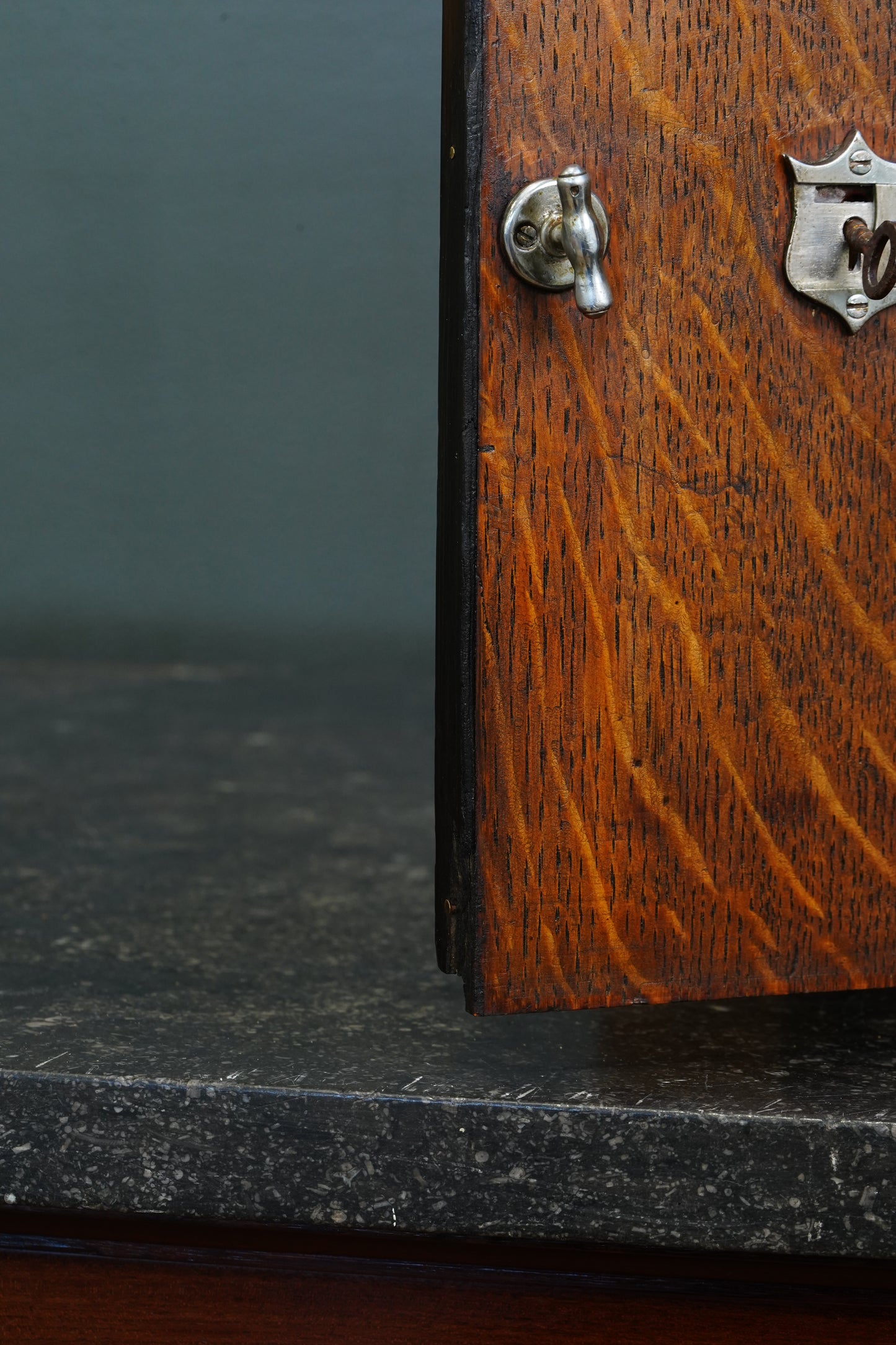 Antique Edwardian English Quartersawn Oak Smoker's Cabinet