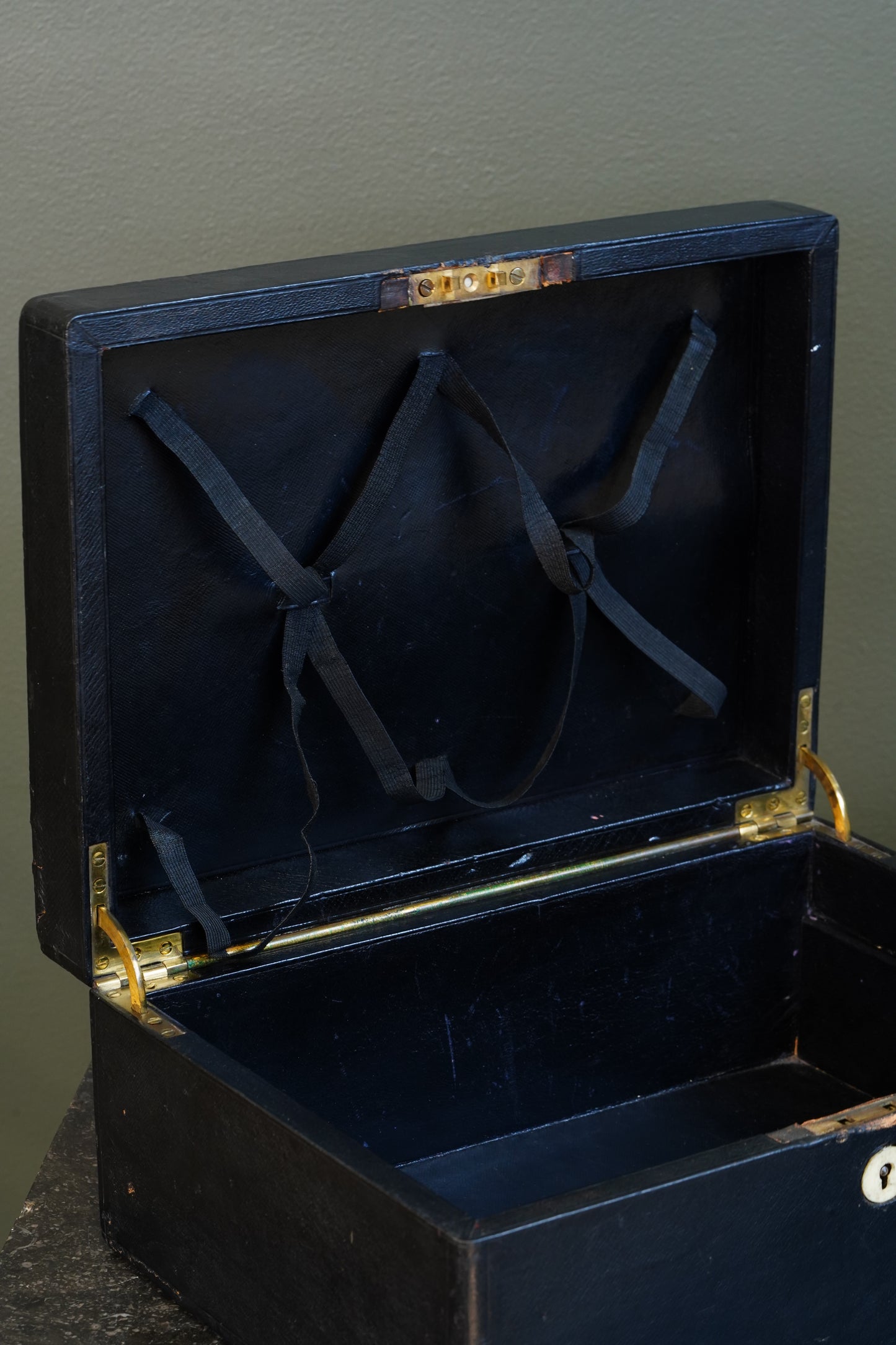 Antique Victorian English Leather Despatch Box