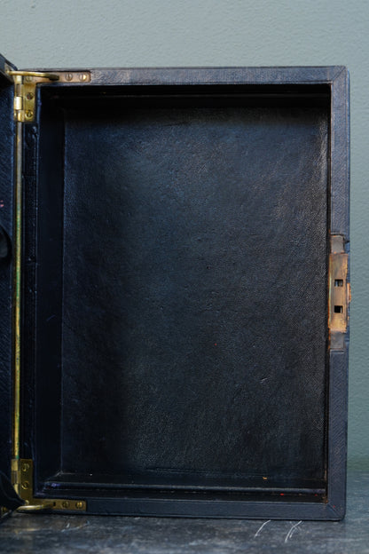 Antique Victorian English Leather Despatch Box