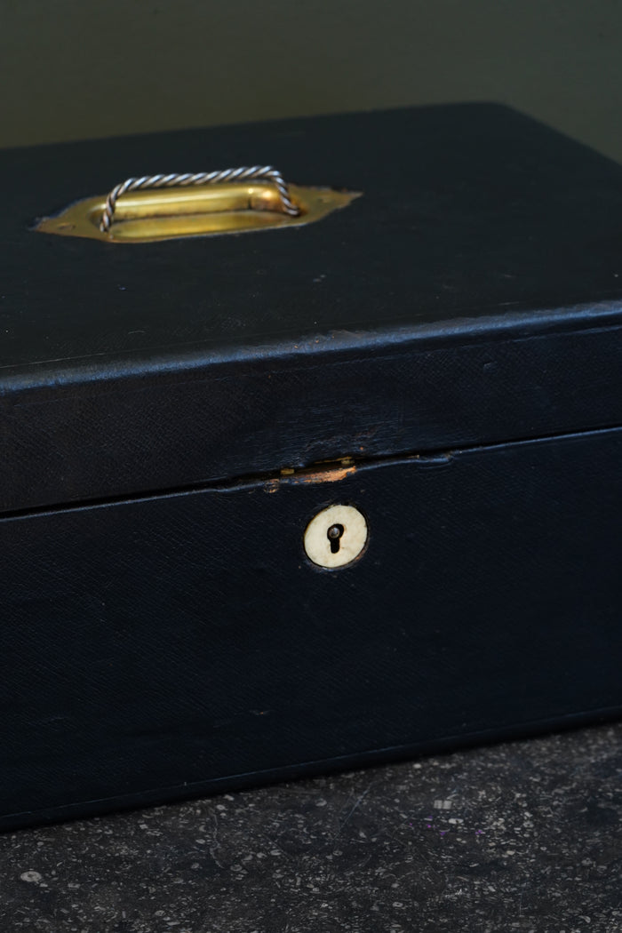 Antique Victorian English Leather Despatch Box detail