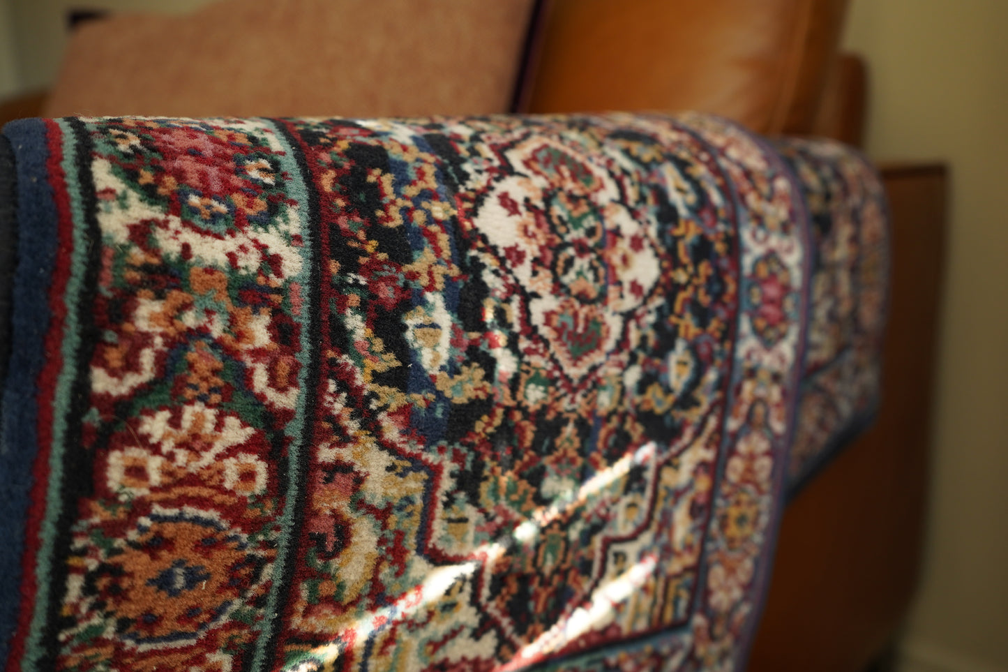 Small Blue Persian Style Rug, 20" x 15.5"