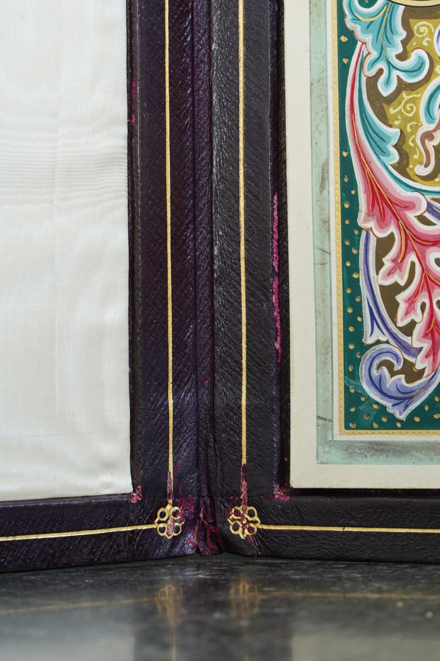 *Reserved* British Christmas 1946 Presentation Folder, Morocco Leather, Illuminated Interior