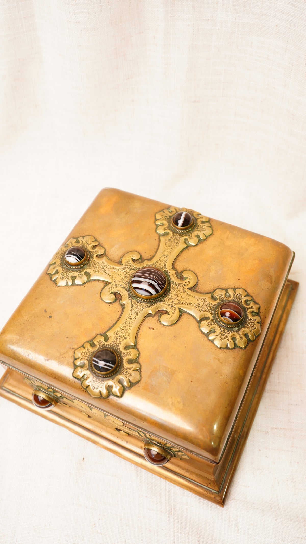 Victorian Gilt Brass Bézique Games Box with Agate Cabochons, Circa 1870
