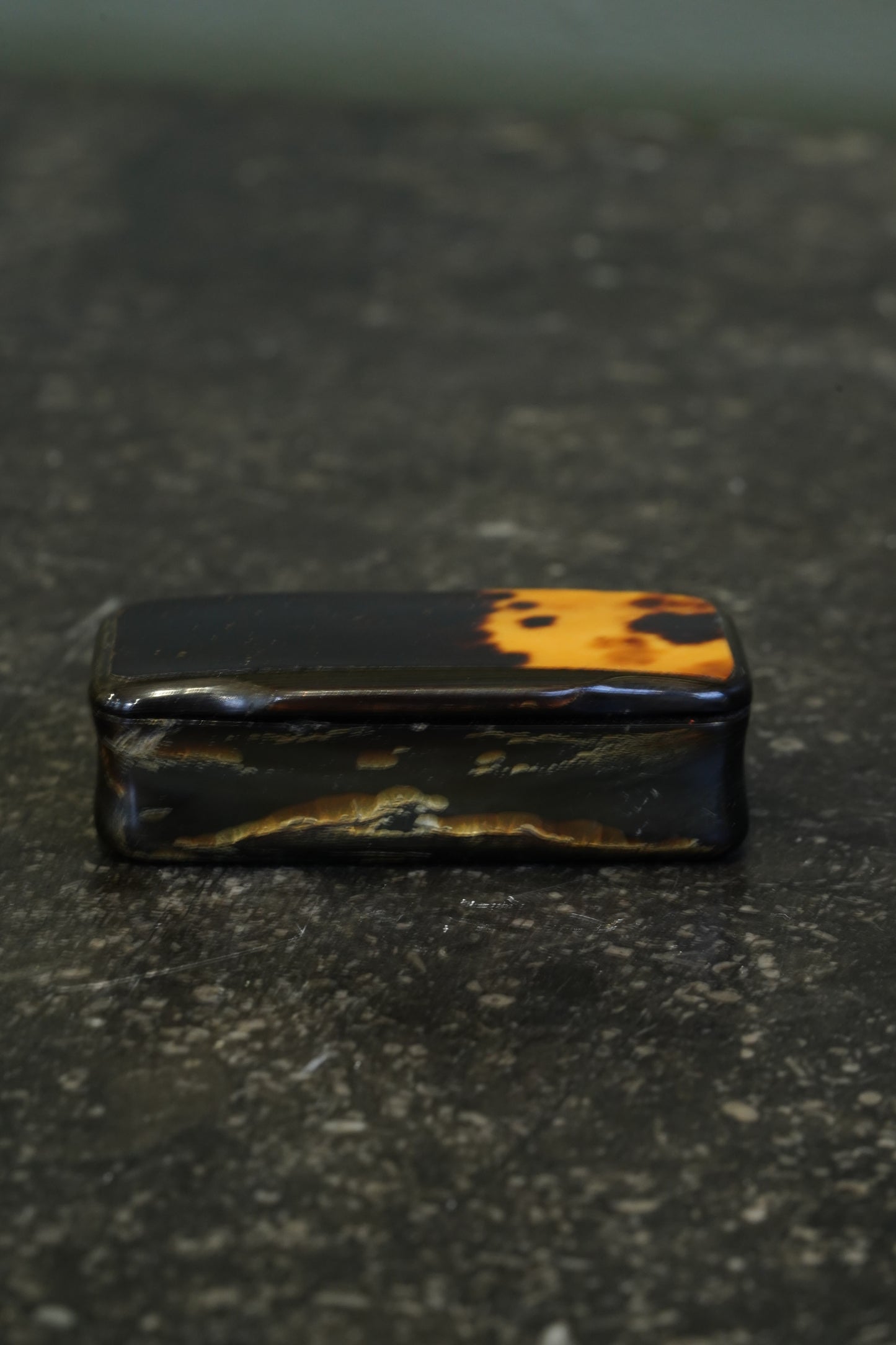 Antique Pressed Horn Snuff Box, England, Circa 1850